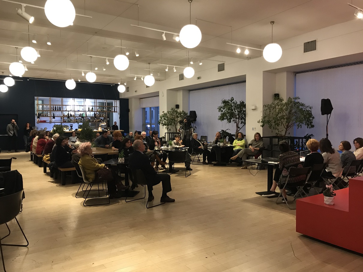 Exhibits “Weavings. Painting and Tapestry”