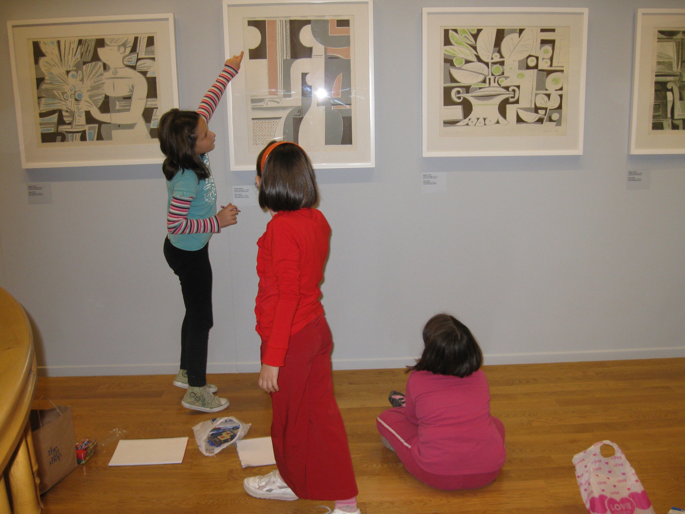 Children visiting the exhibition “Yannis Moralis. Theatre-Music-Poetry.”  Visitors to the exhibition “Yannis Moralis. Theatre-Music-Poetry”