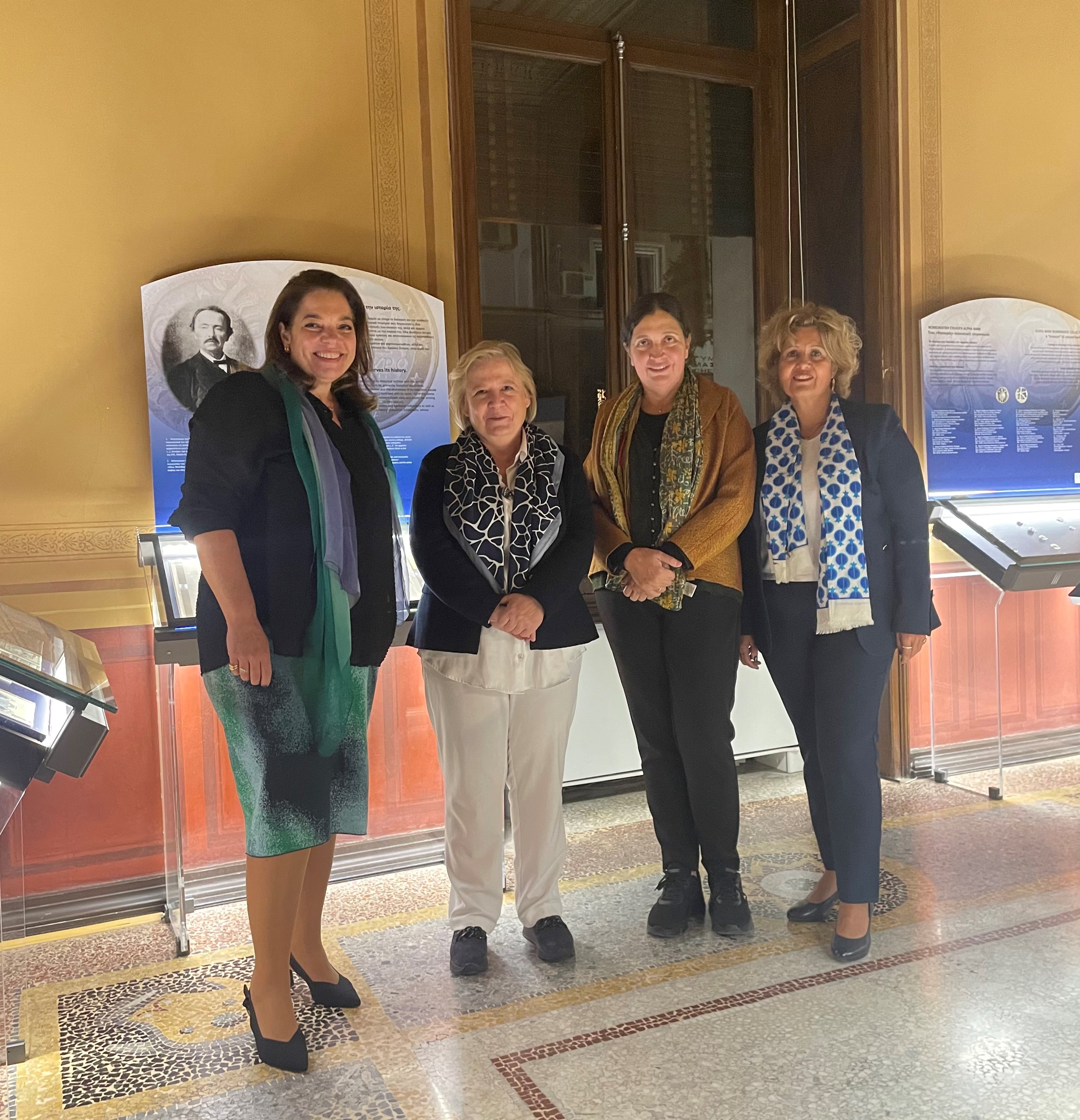 The curators of the banks’ numismatic collections with the Numismatic Museum’s Deputy Director. Group photo