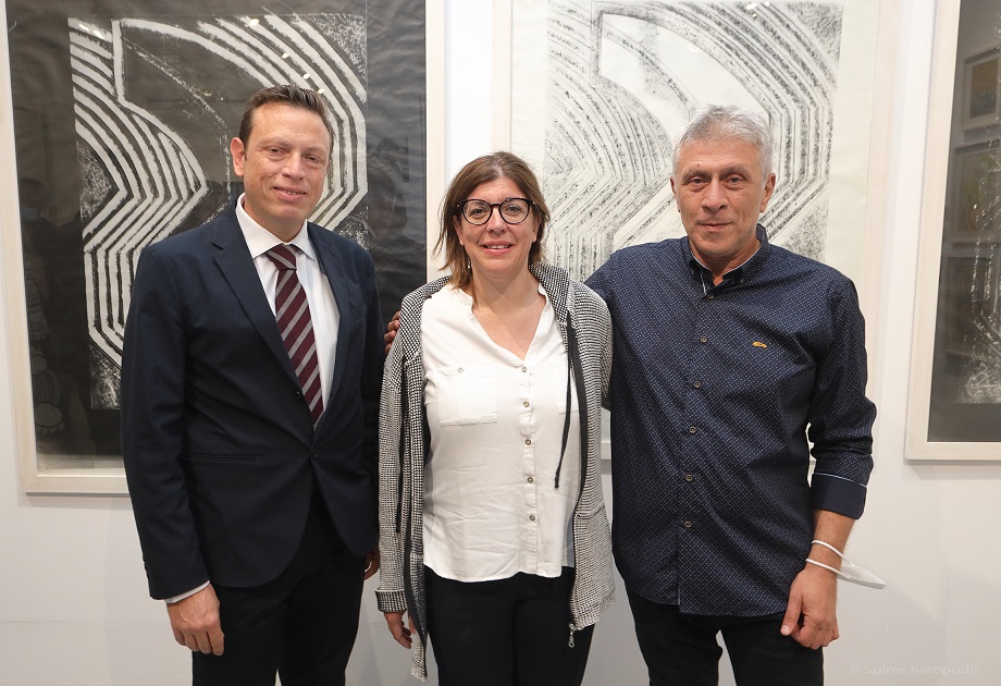 “Light Negative Positive – The Greekness of Chryssa”