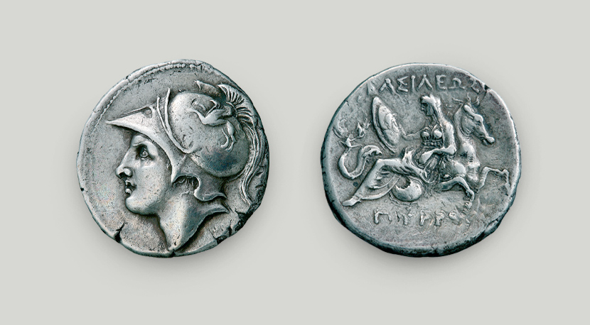 Δύο όψεις του αργυρού στατήρα Πύρρου. Μπροστά η κεφαλή του Αχιλλέα και πίσω η Θέτιδα με την ασπίδα του Αχιλλέα.  Δύο όψεις αργυρού στατήρας Πύρρου